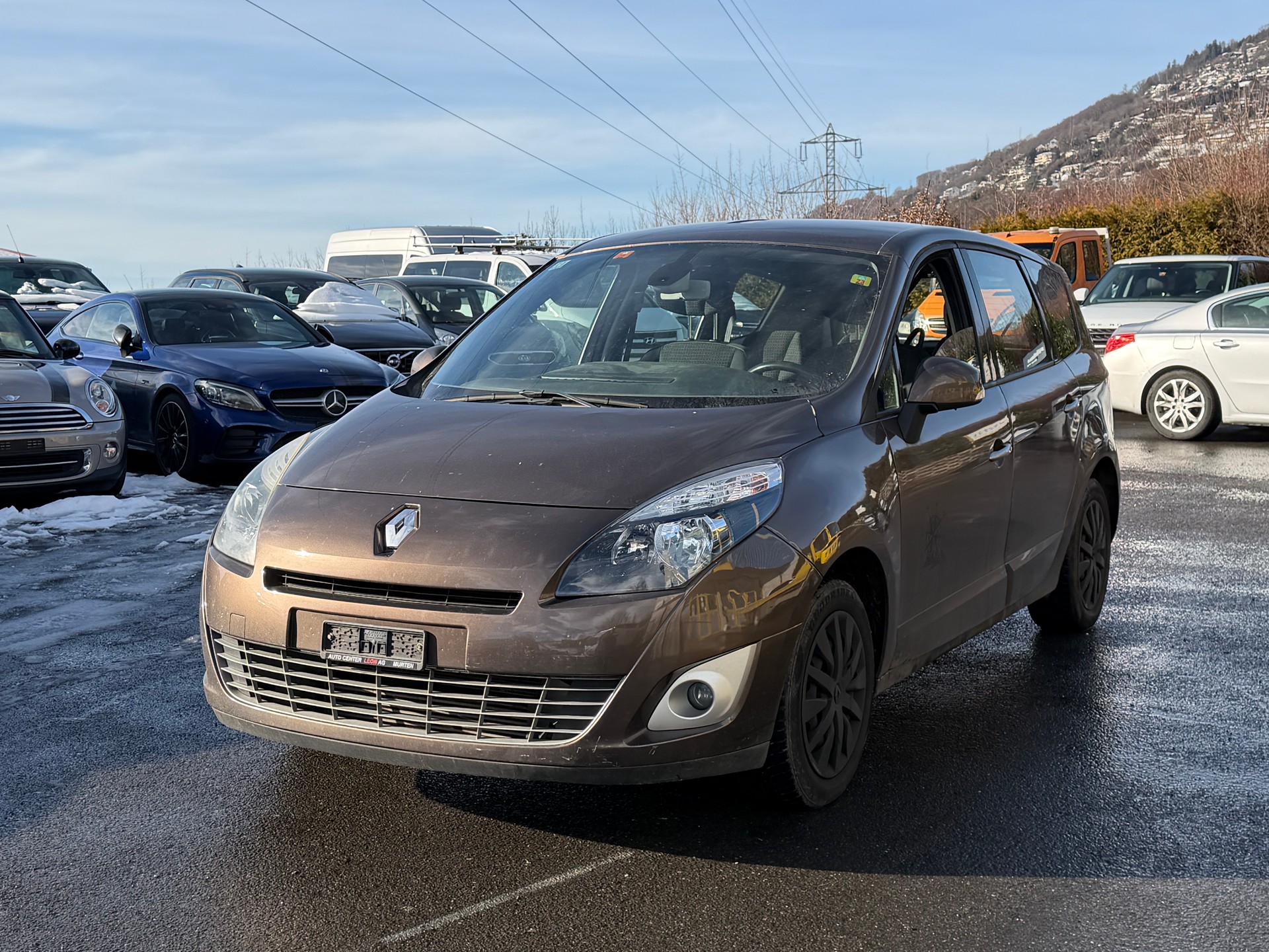 RENAULT Grand Scénic 1.4 16V Turbo Privilège-image-0