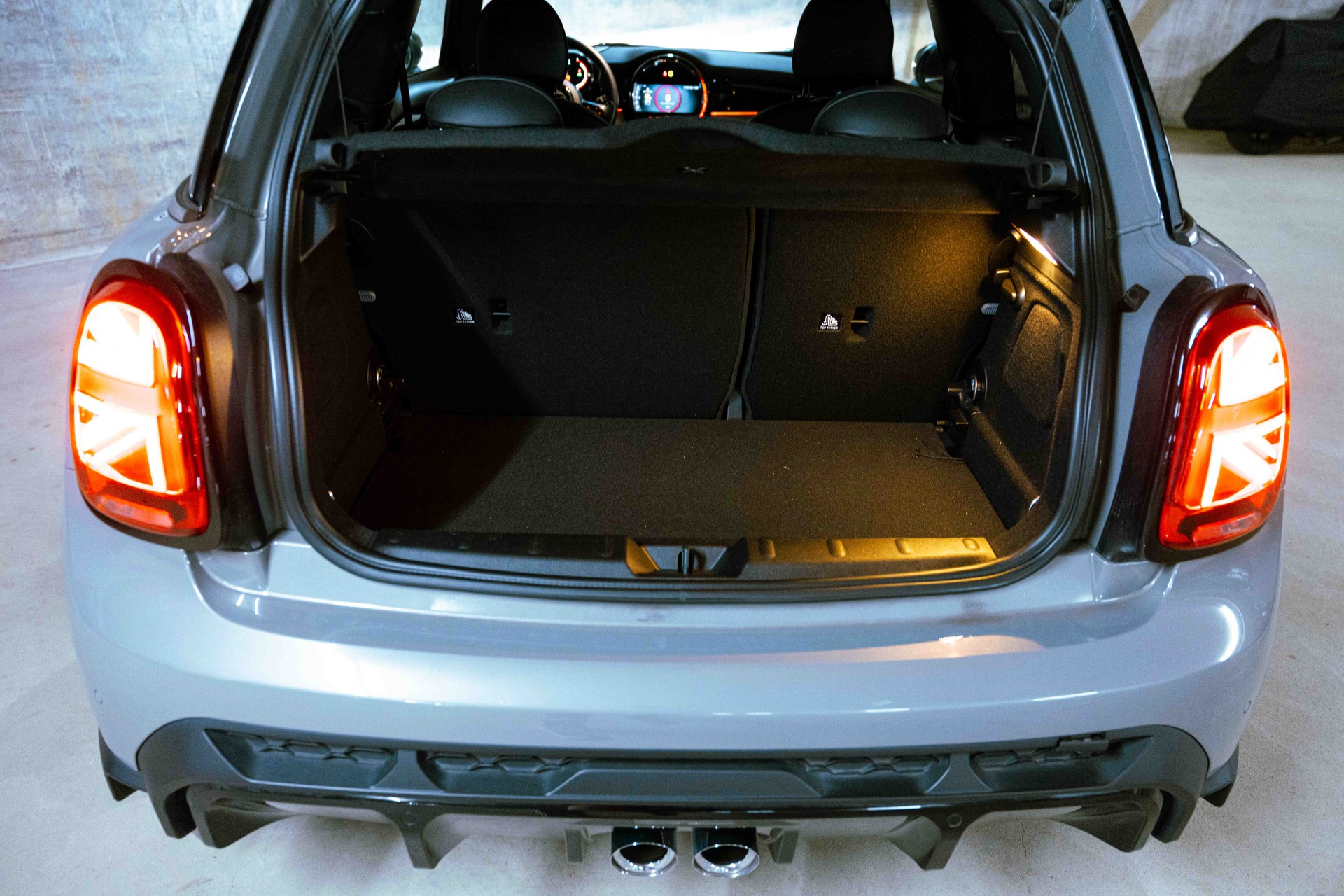 MINI Cooper John Cooper Works Steptronic-image-7
