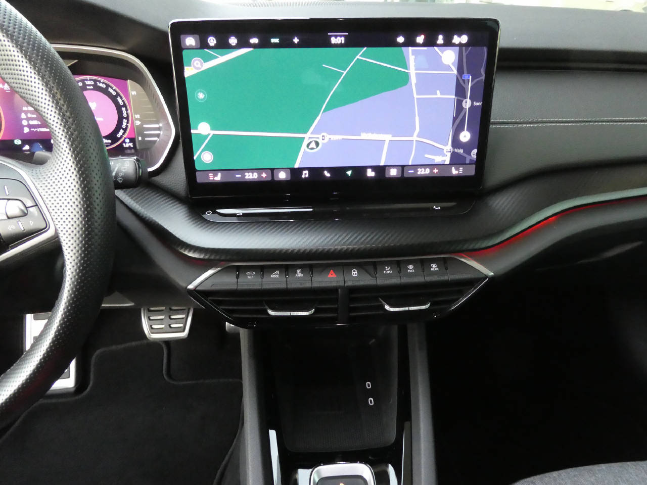 SKODA Octavia Combi 1.5 TSI SportLine DSG-image-12