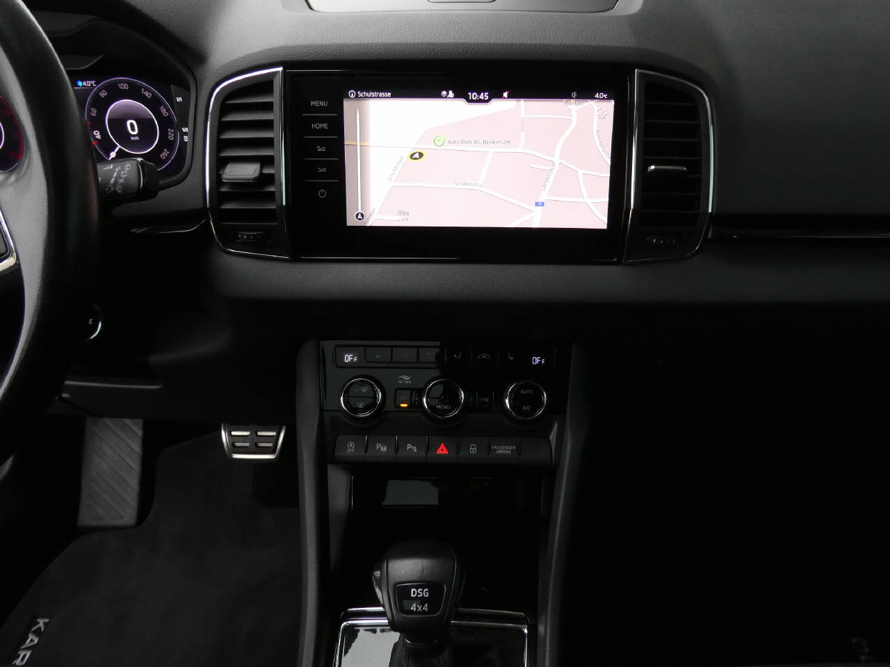 SKODA Karoq 2.0 TDI Style 4x4 DSG-image-12