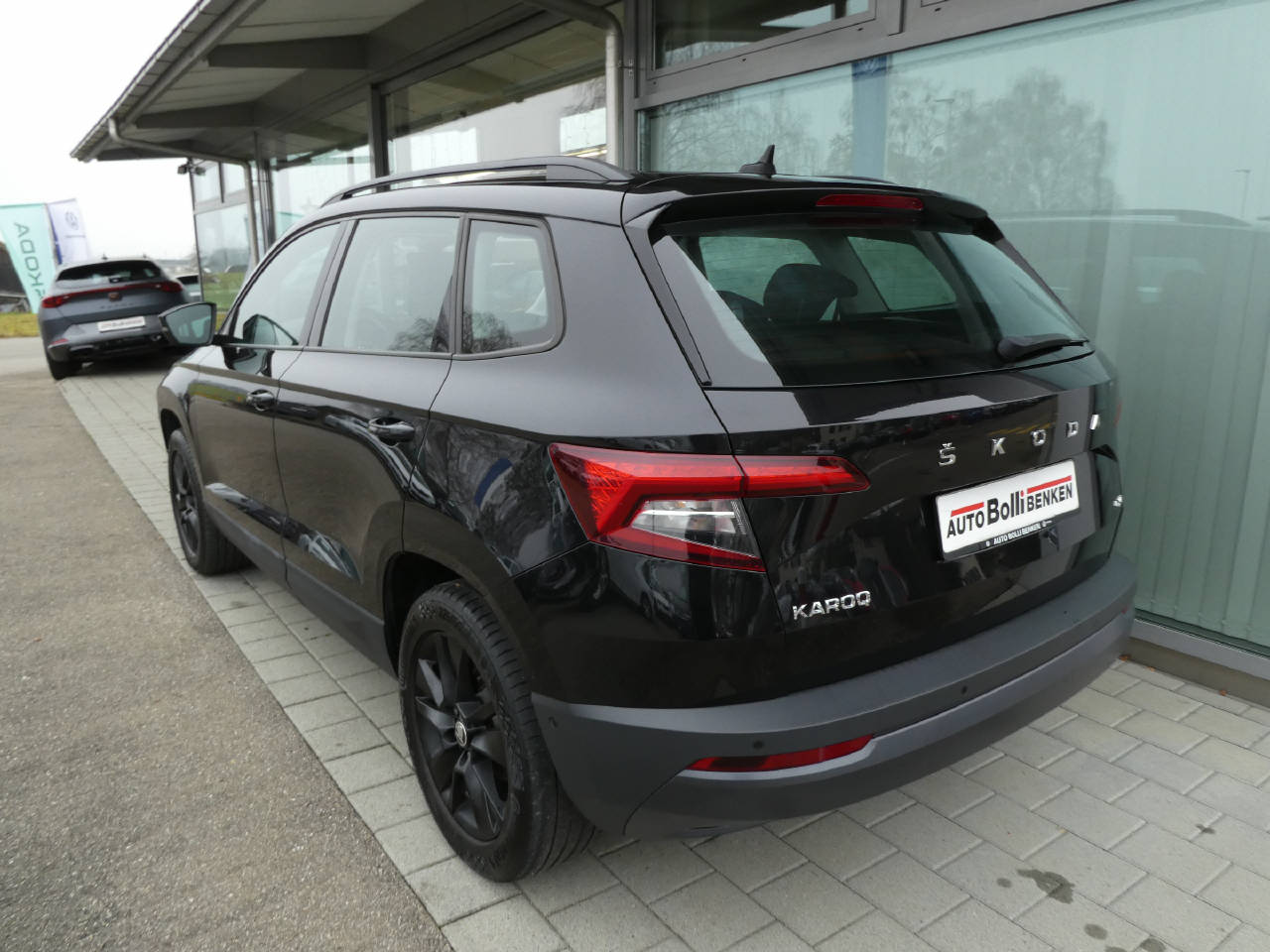 SKODA Karoq 2.0 TDI Style 4x4 DSG-image-6