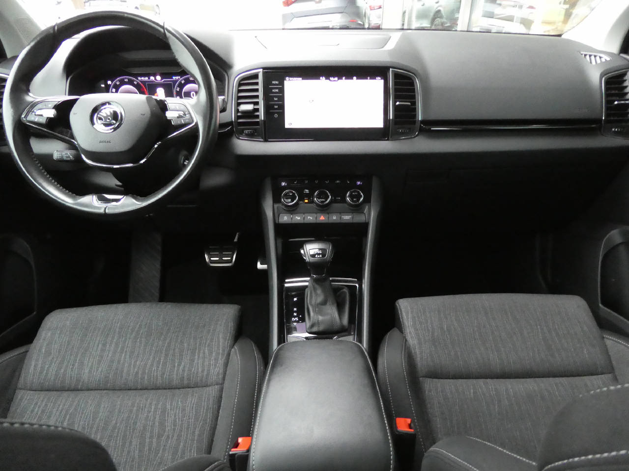 SKODA Karoq 2.0 TDI Style 4x4 DSG-image-13
