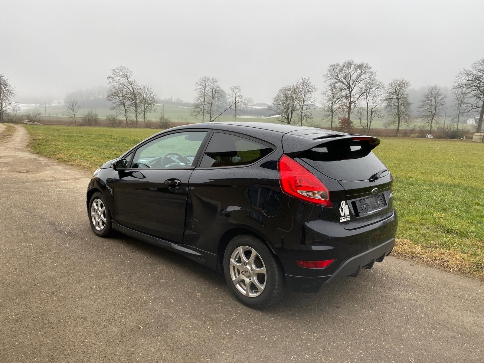 FORD Fiesta 1.6 16V Sport-image-3