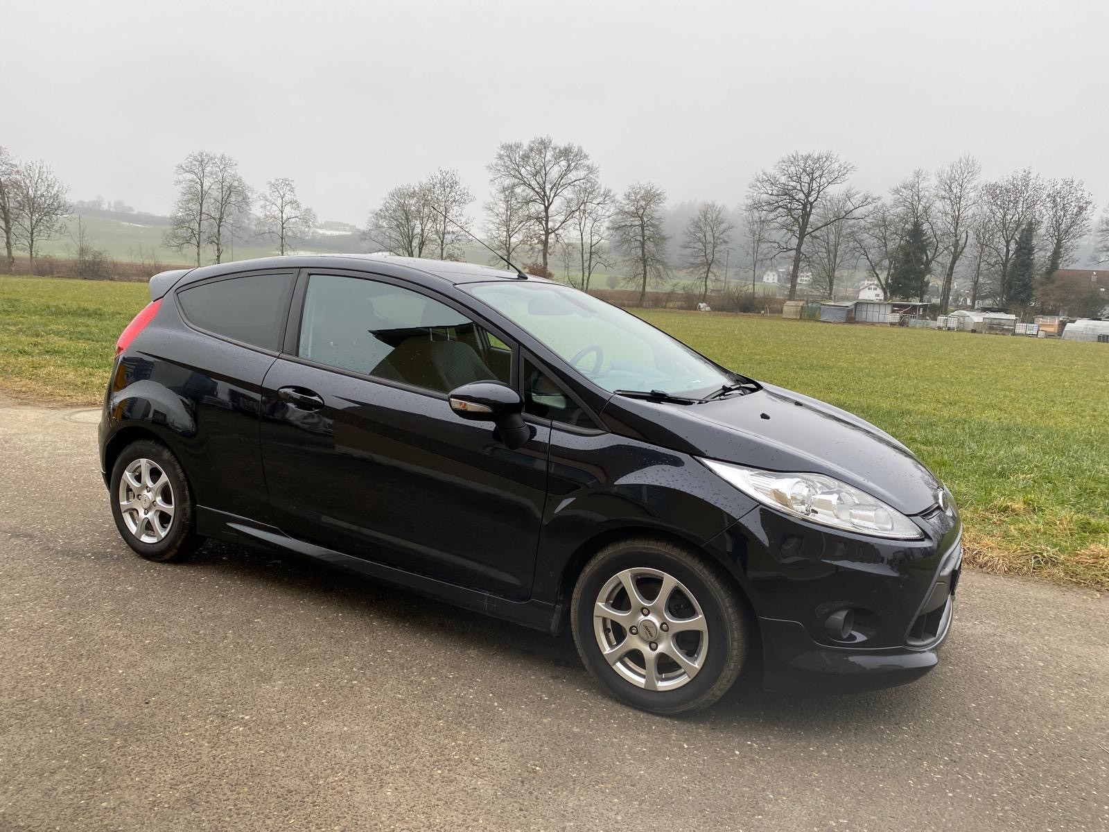 FORD Fiesta 1.6 16V Sport-image-4