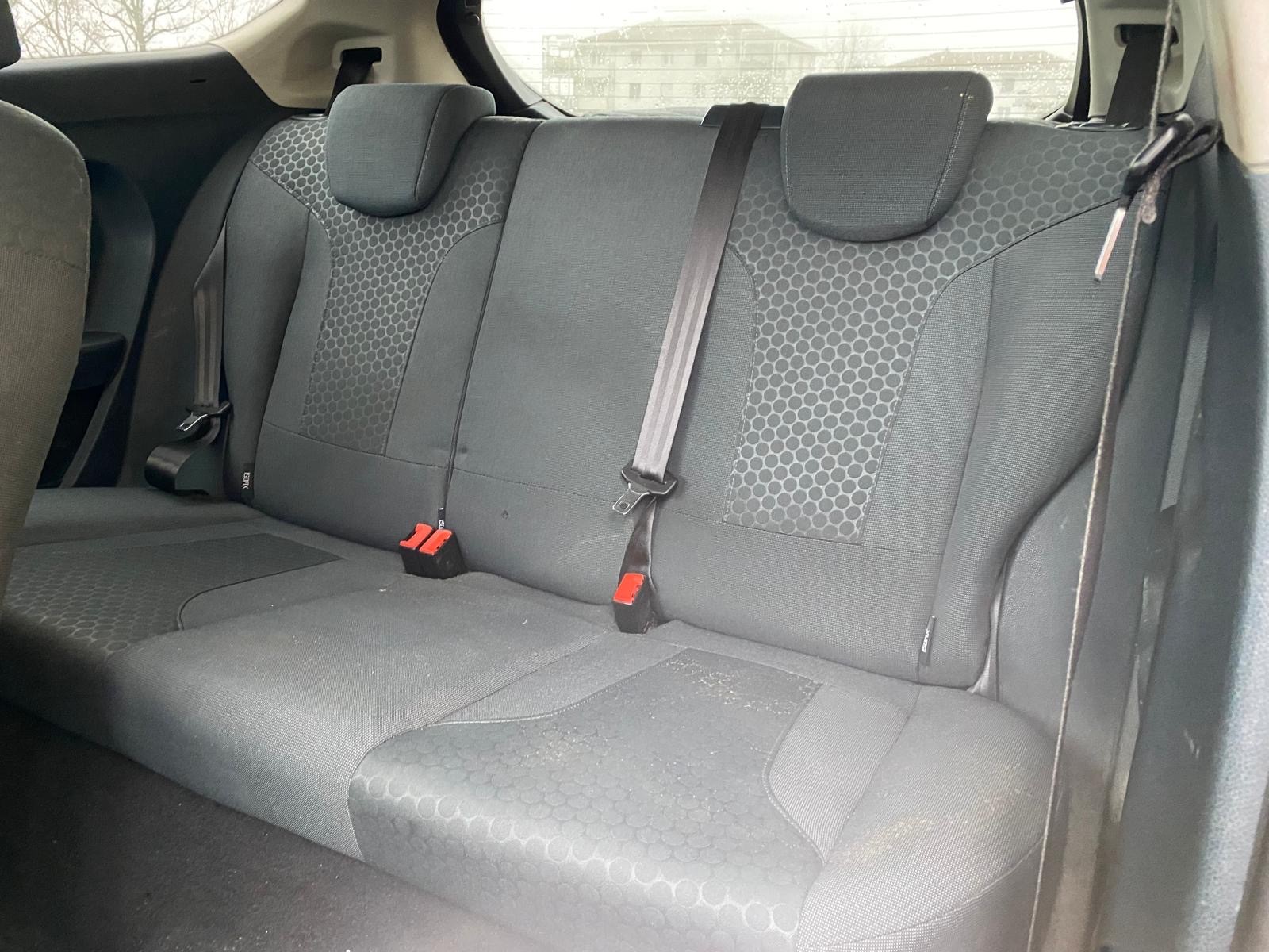 FORD Fiesta 1.6 16V Sport-image-9