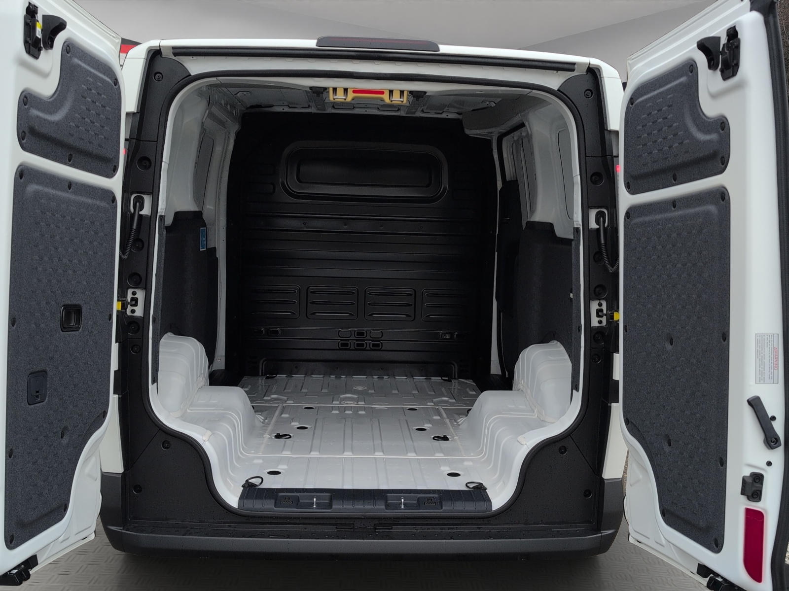 KIA PV5 Cargo 71.2 kWh Plus / Wärmepumpe / Ganzjahresreifen / Rückfahrkamera / 7 Jahre CH-Herstellergarantie-image-13