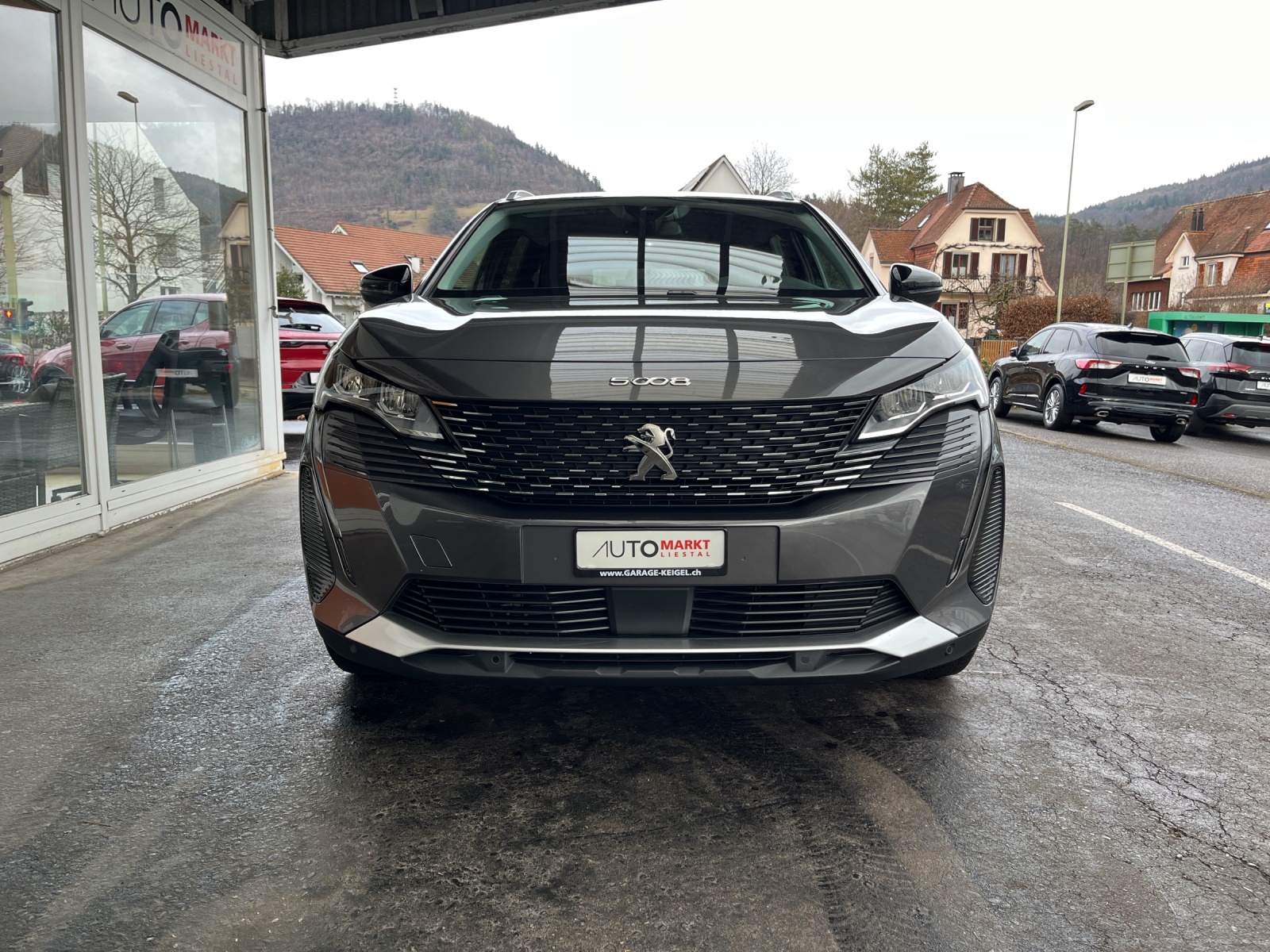 PEUGEOT 5008 1.5 BlueHDi Allure Pack EAT8-image-5