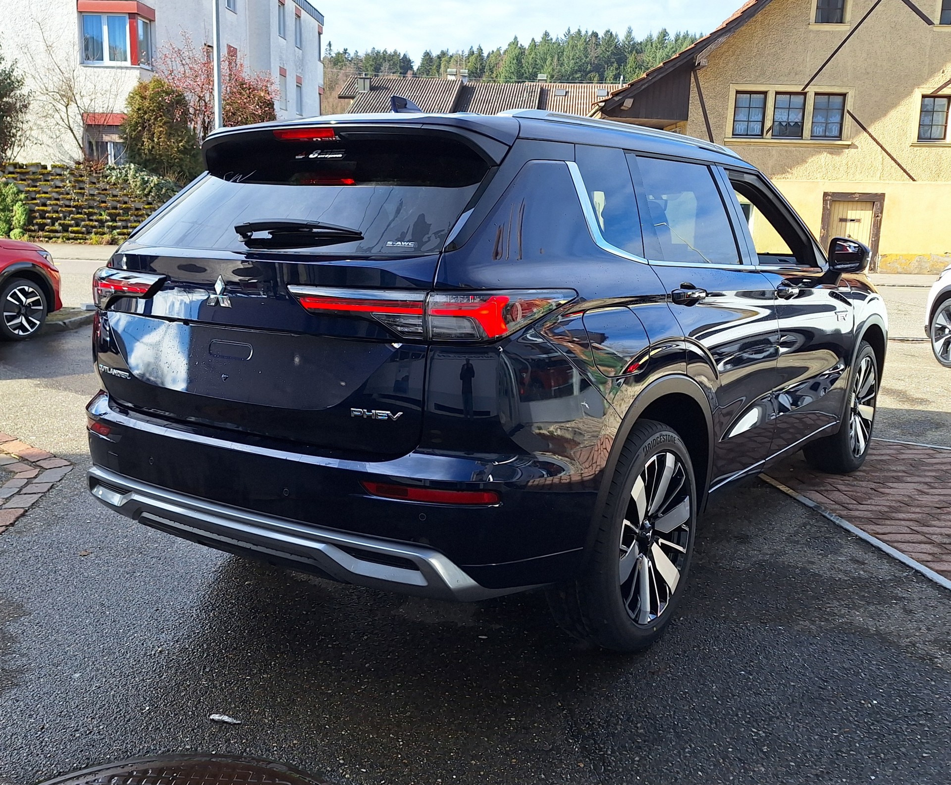 MITSUBISHI Outlander PHEV Instyle Plus Helvetia (139)-image-2