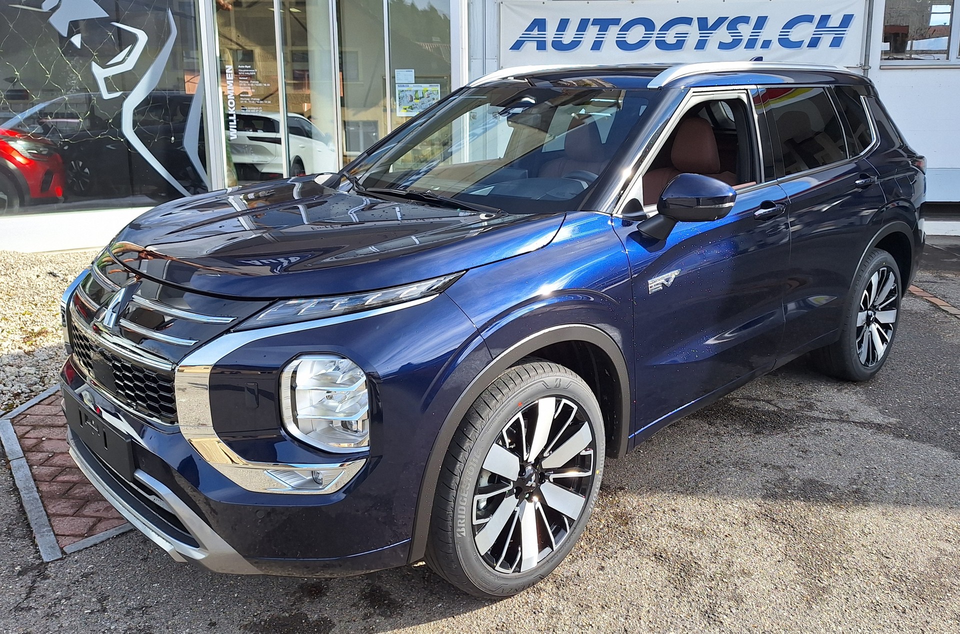 MITSUBISHI Outlander PHEV Instyle Plus Helvetia (139)-image-0