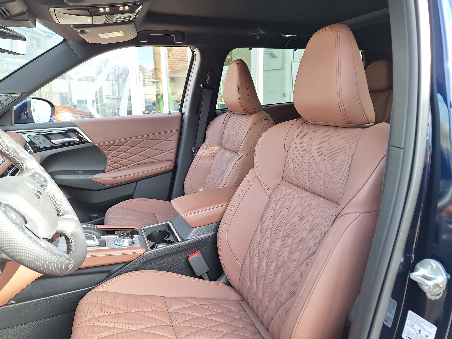 MITSUBISHI Outlander PHEV Instyle Plus Helvetia (139)-image-5