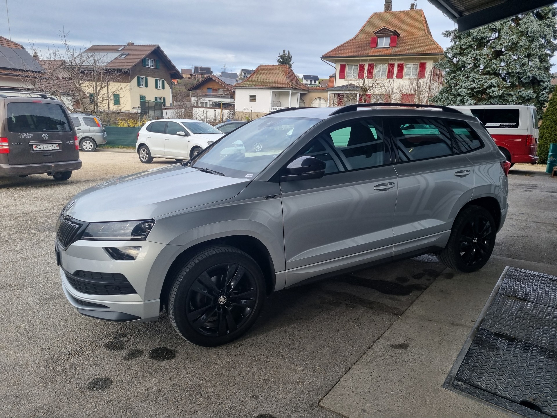 SKODA Karoq 1.5 TSI ACT SportLine DSG-image-6