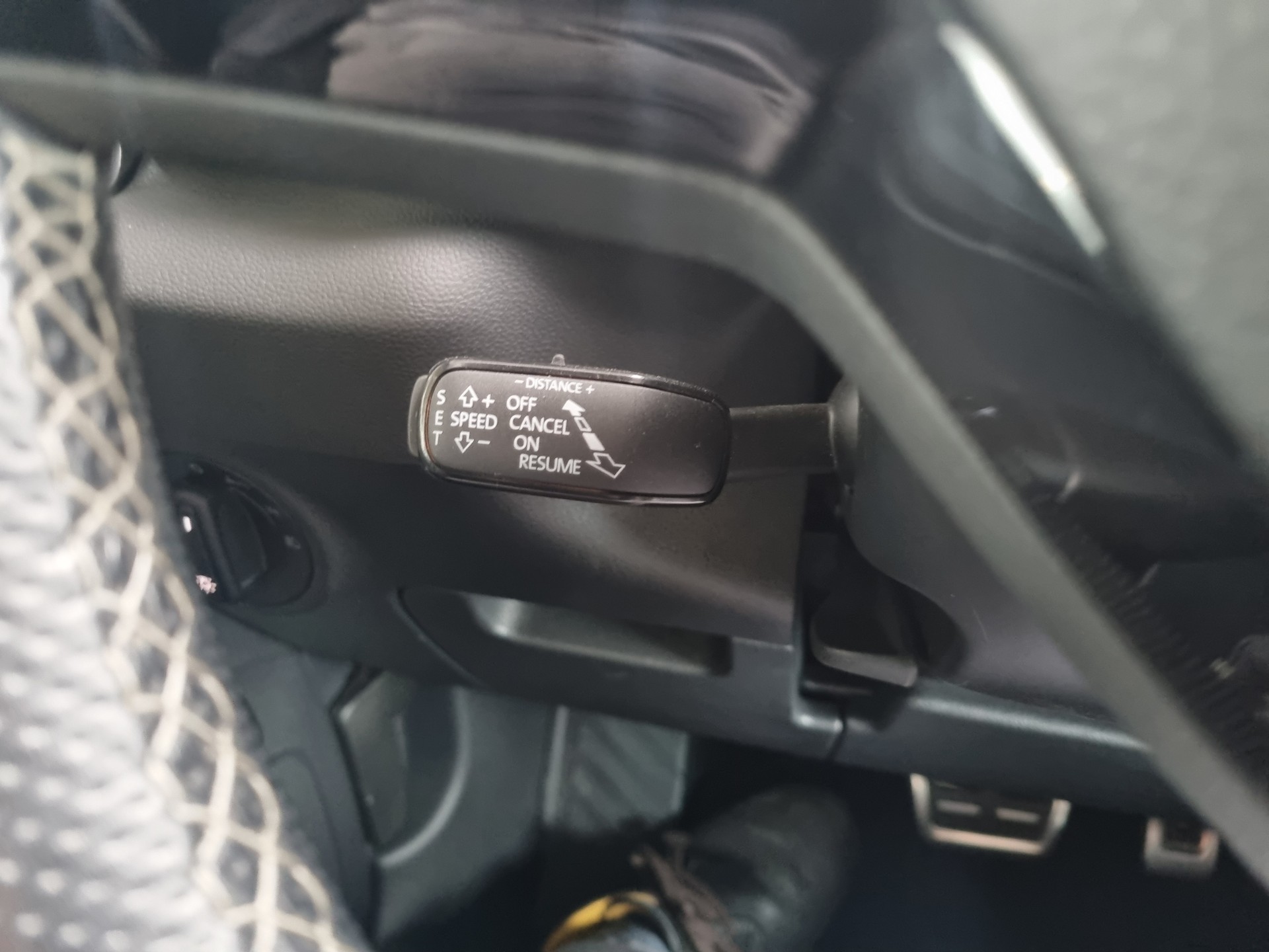 SKODA Karoq 1.5 TSI ACT SportLine DSG-image-16