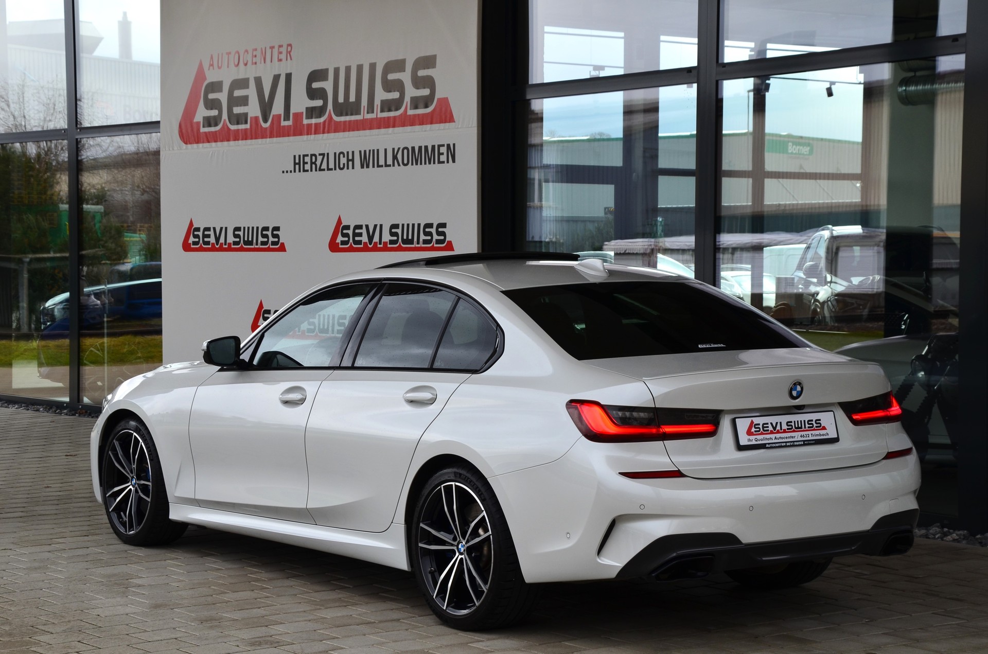BMW M340d xDrive 48V Steptronic M-Sport*Frisch ab MFK,1 Jahr oder 20'000km Garantie*-image-9