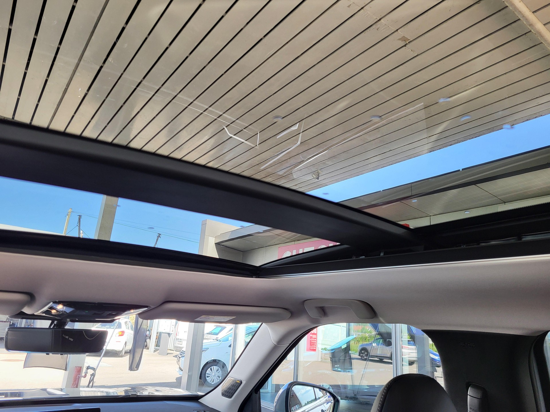 MITSUBISHI Outlander 2.4 PHEV Instyle 4x4-image-9