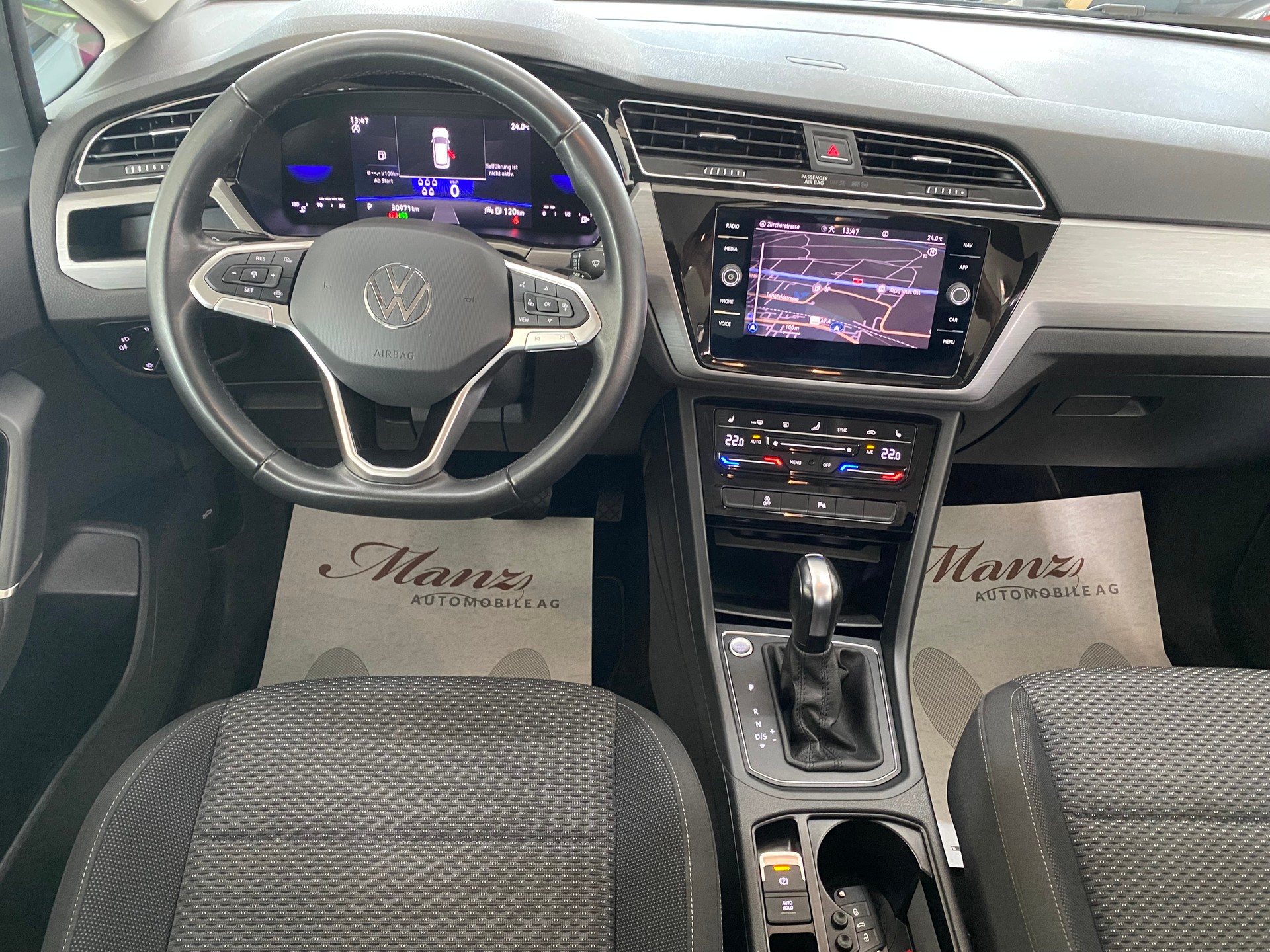 VW Touran 1.5 TSI 150PS EVO Comfortline Family DSG **7 Sitze**-image-10