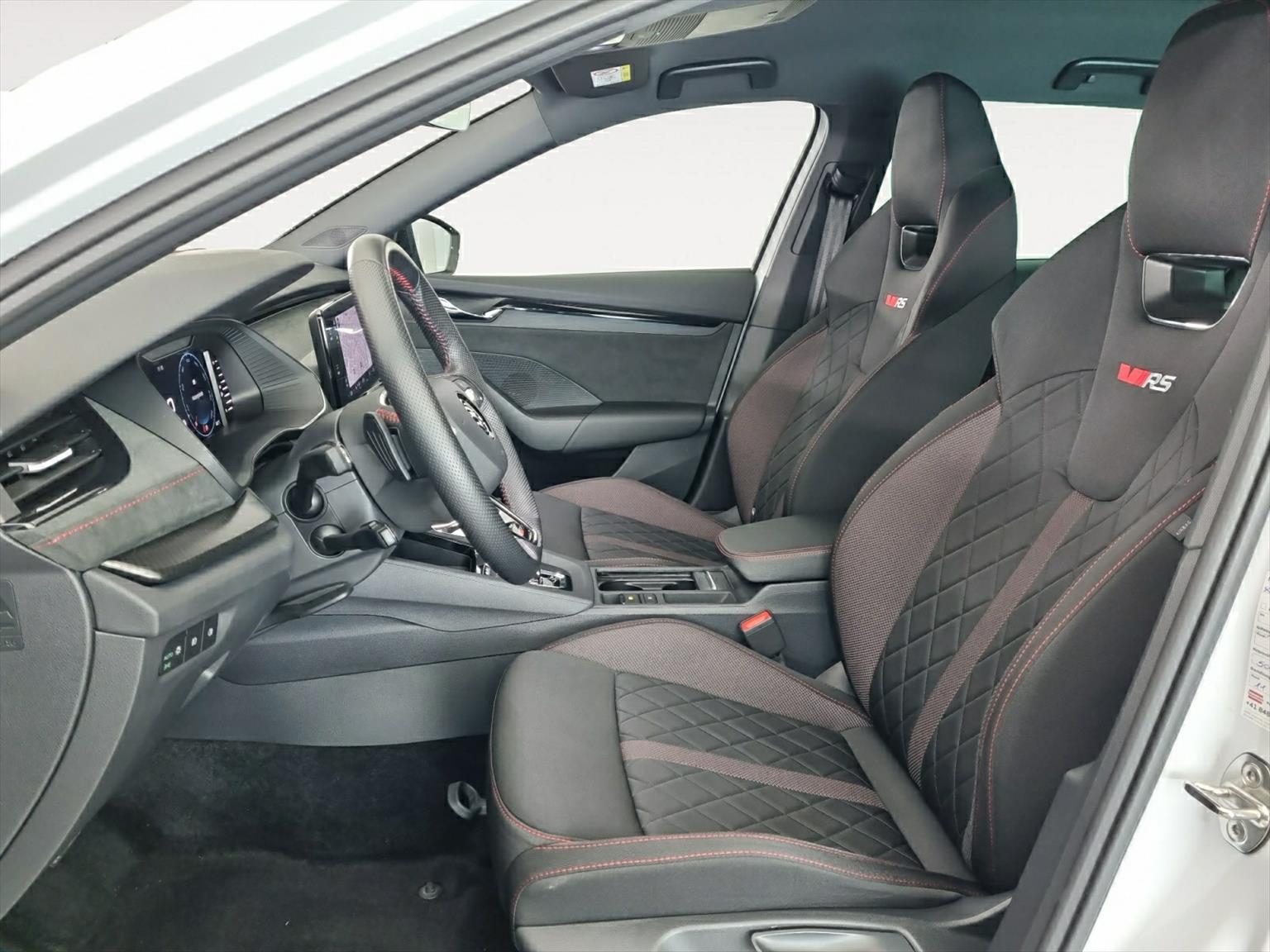 SKODA Octavia RS 2.0 TDI SCR DSG 4x4-image-4