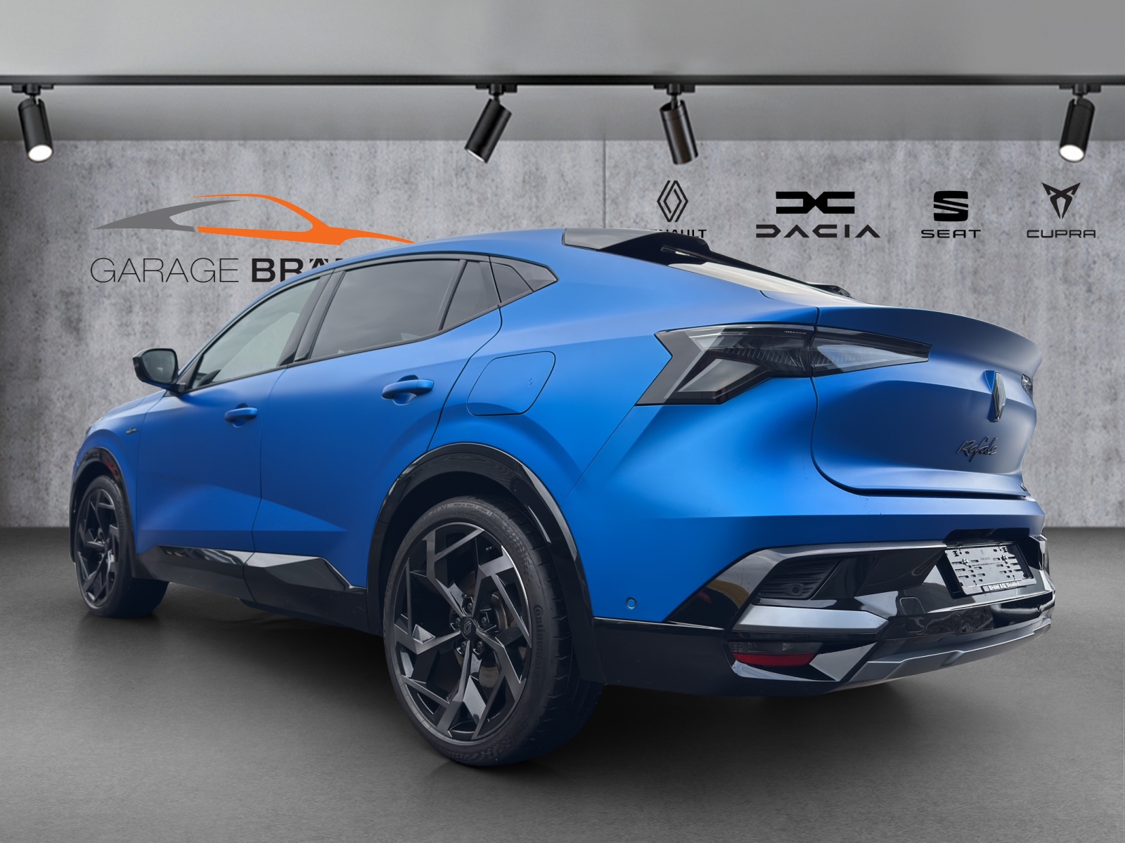 RENAULT Rafale 1.2 E-Tech Plug-in Hybrid 300 4x4 Atelier Alpine-image-3