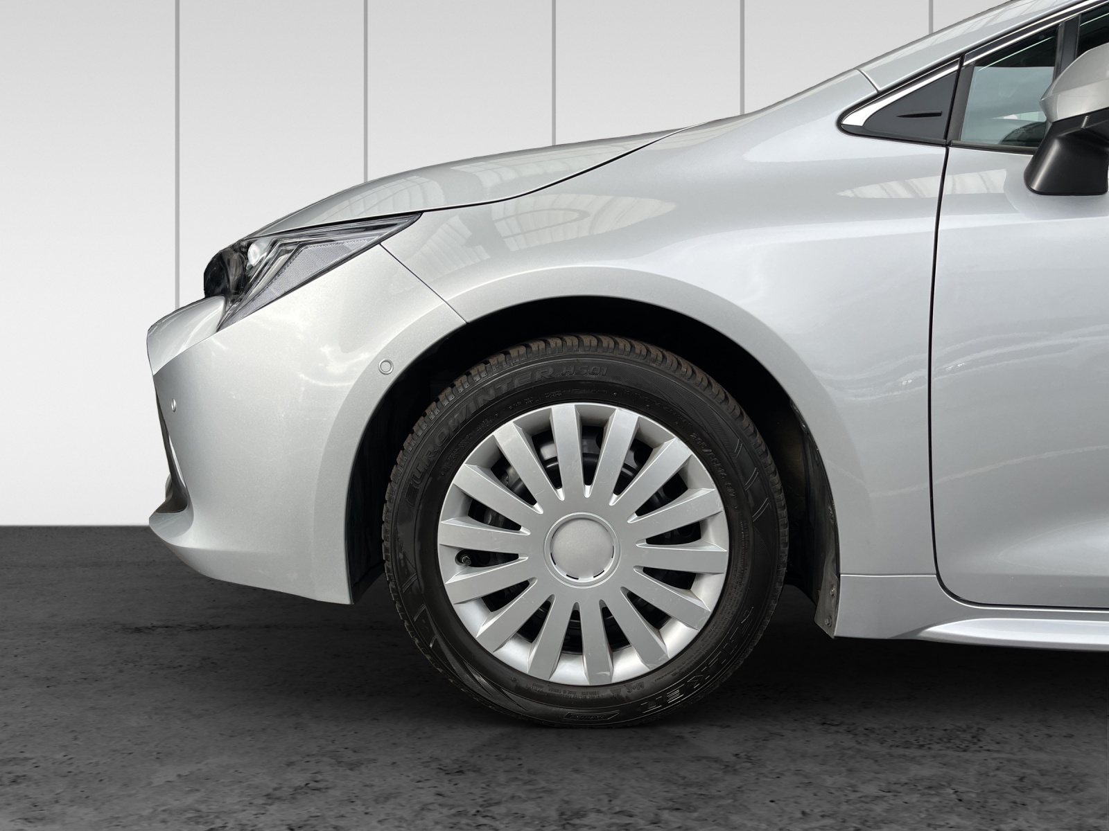 TOYOTA Corolla Touring Sports 1.8 HSD Trend e-CVT-image-12