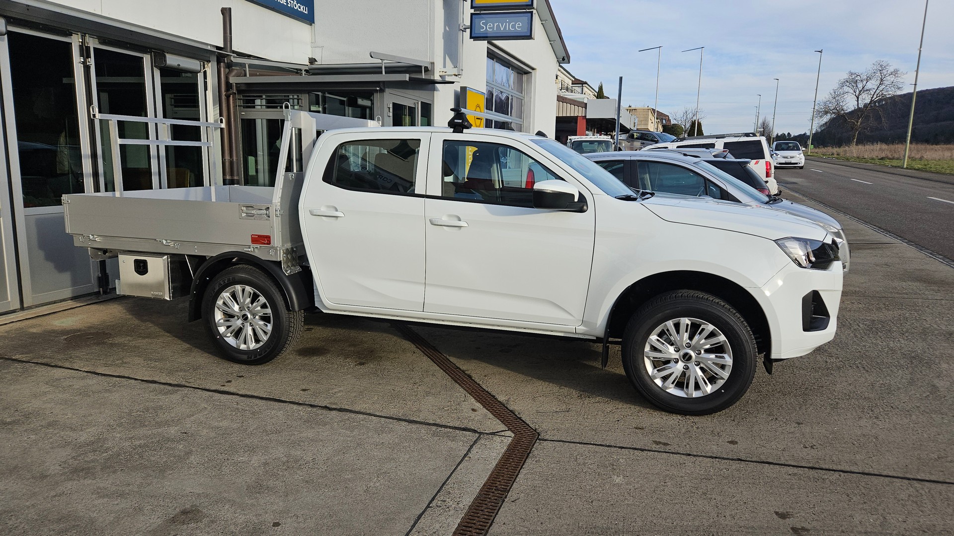 ISUZU D-MAX 1.9 CrewCab N60BB+ 4x4-image-3