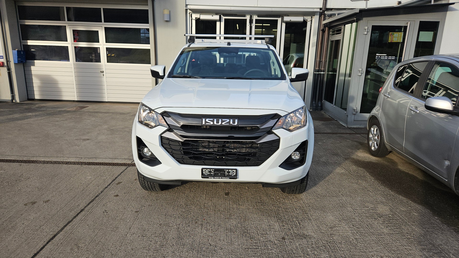 ISUZU D-MAX 1.9 CrewCab N60BB+ 4x4-image-1