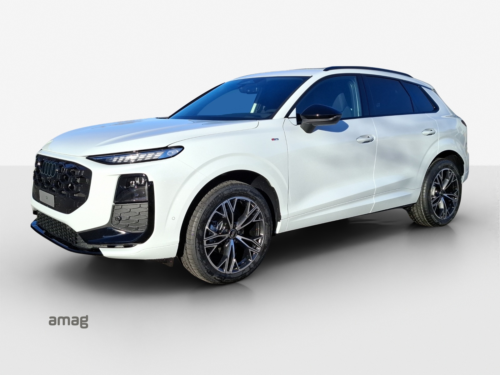 AUDI Q3 SUV 110 kW TFSI S tronic-image-10