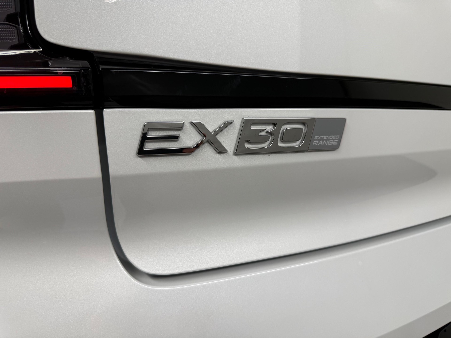 VOLVO EX30 E60 Core-image-16