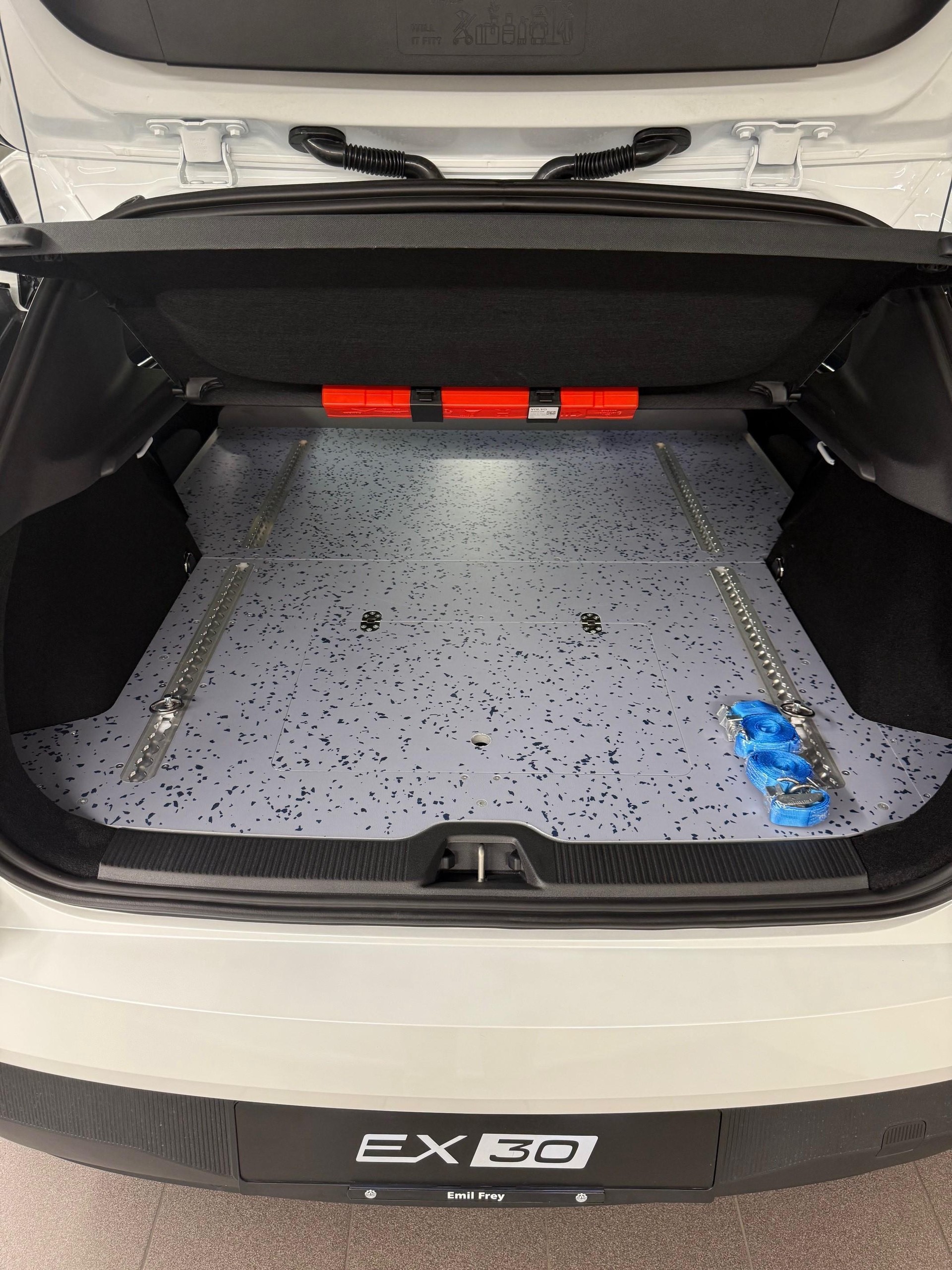 VOLVO EX30 E60 Core-image-13