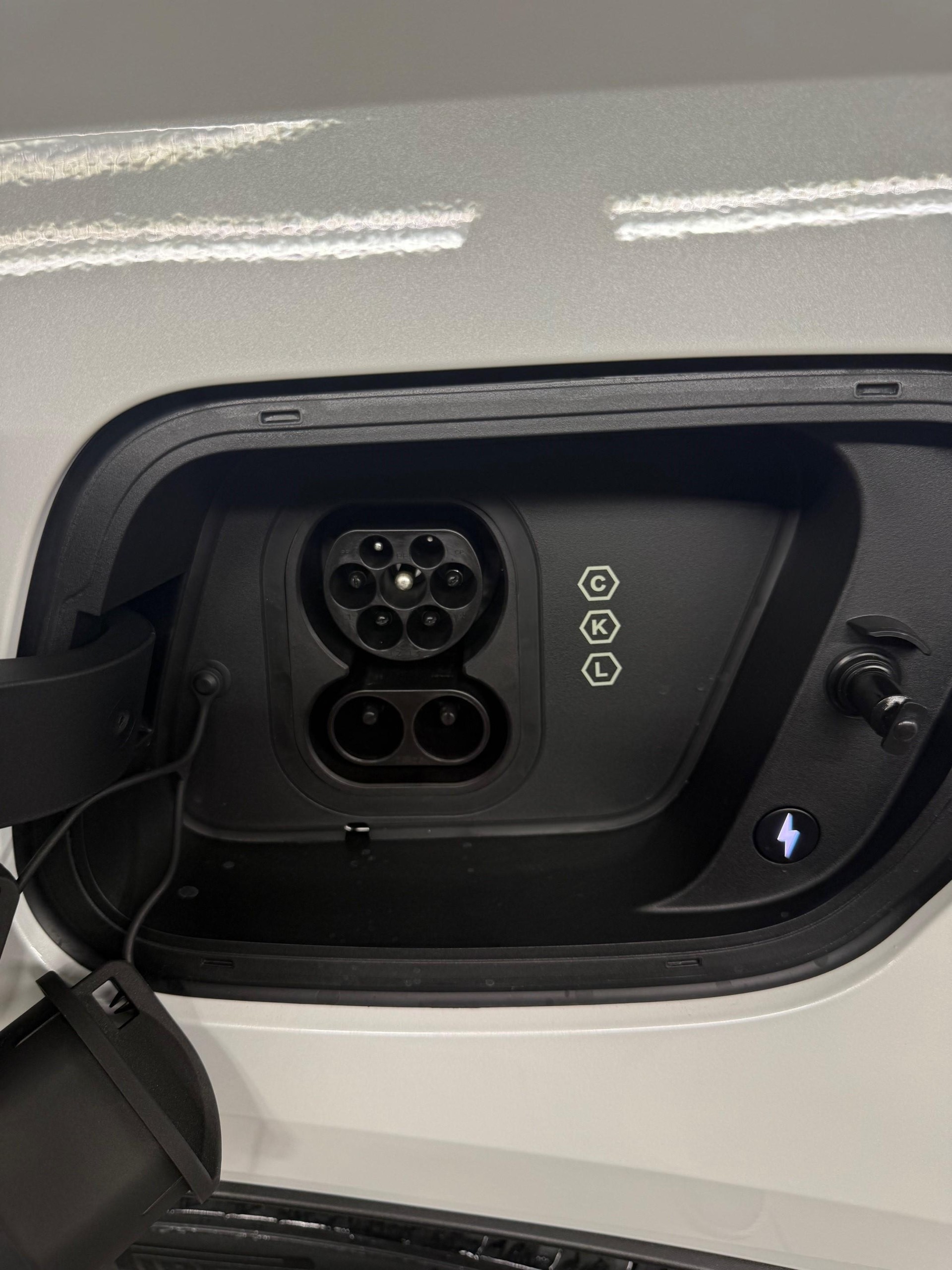 VOLVO EX30 E60 Core-image-17