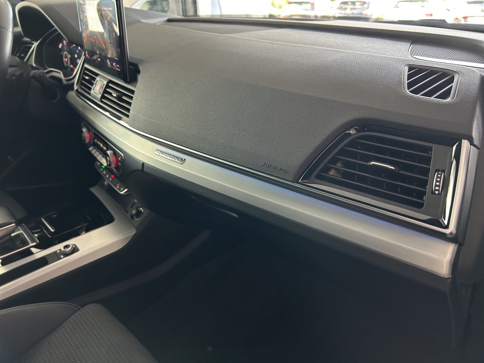 AUDI Q5 50 TFSI e PHEV S line quattro S-tronic-image-21