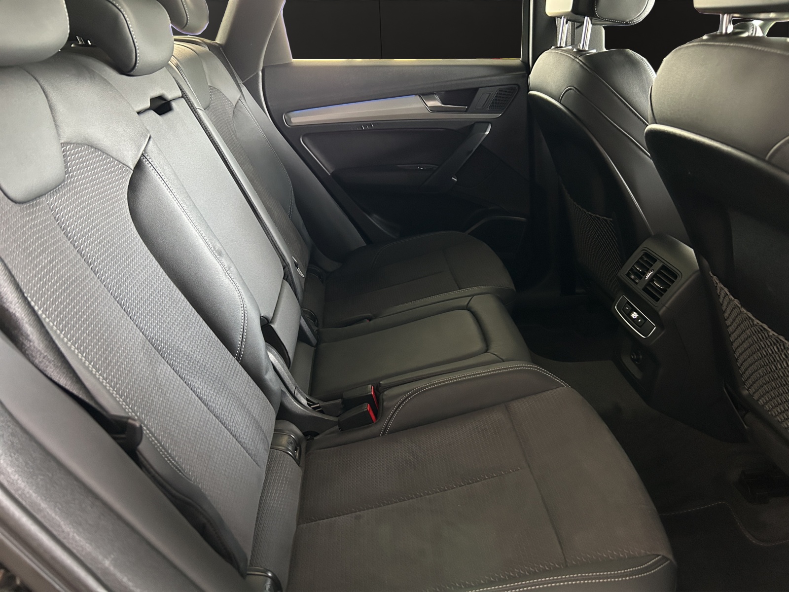 AUDI Q5 50 TFSI e PHEV S line quattro S-tronic-image-16