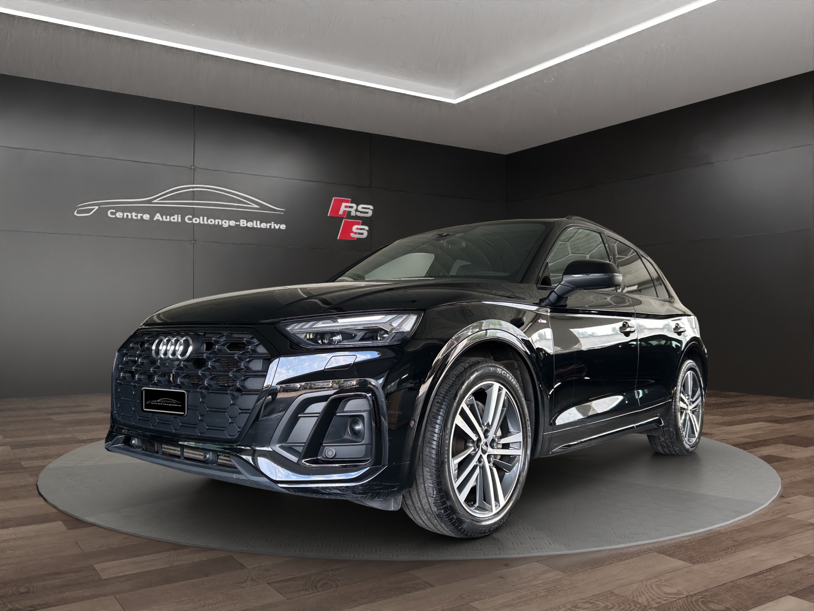 AUDI Q5 50 TFSI e PHEV S line quattro S-tronic-image-0