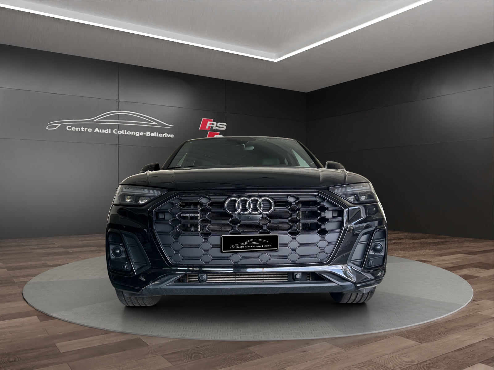 AUDI Q5 50 TFSI e PHEV S line quattro S-tronic-image-1