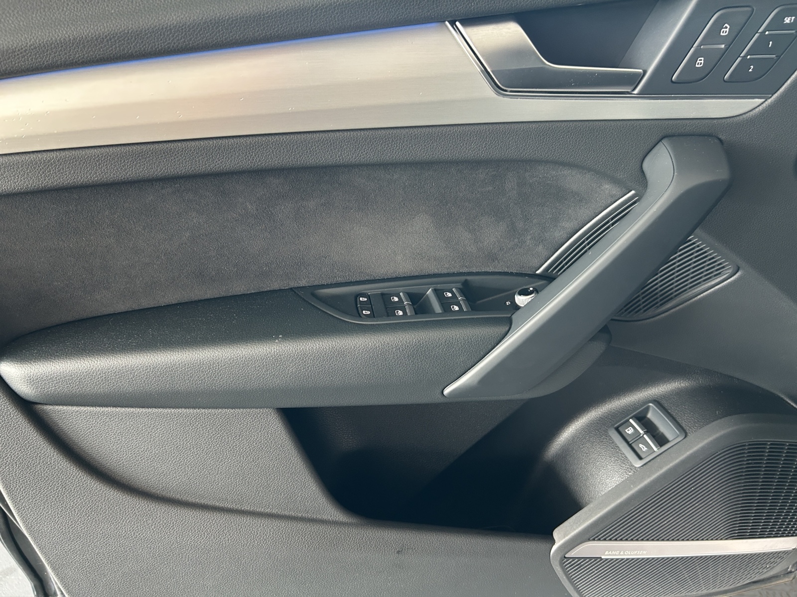 AUDI Q5 50 TFSI e PHEV S line quattro S-tronic-image-18