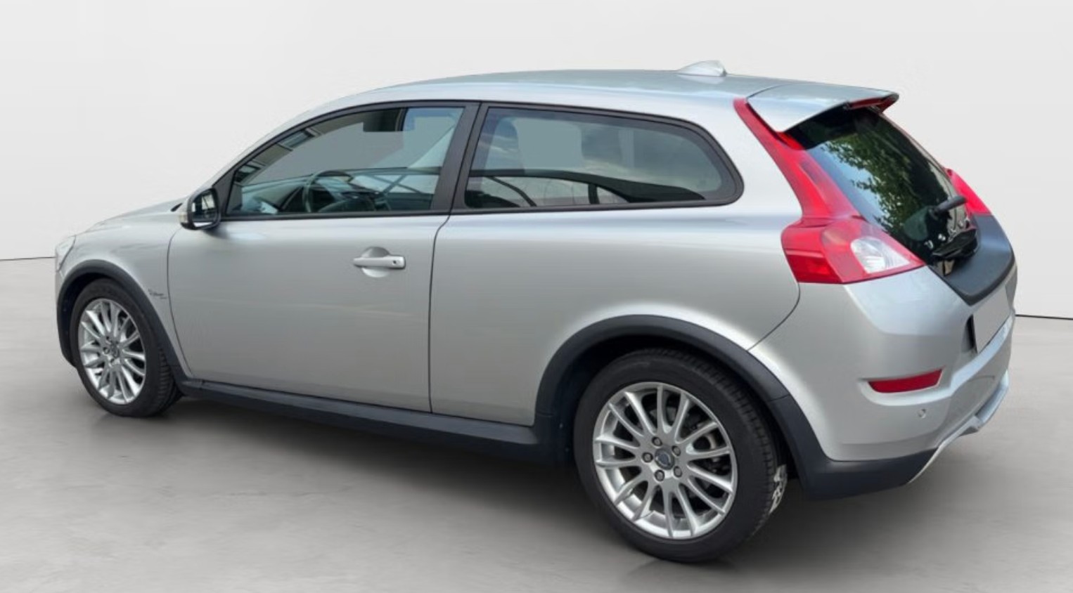 VOLVO C30 1.6D DRIVe Start/Stop-image-2
