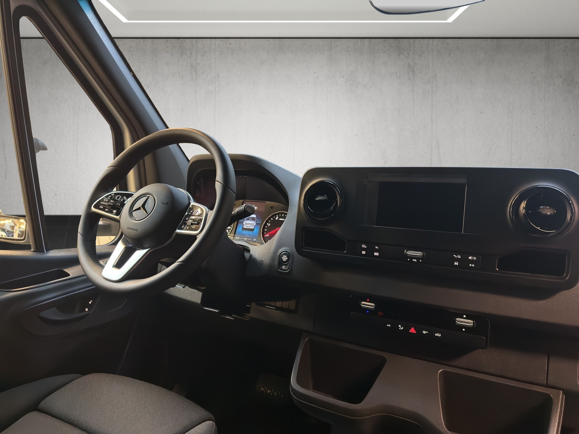 MERCEDES-BENZ Sprinter 317 CDI Lang 9G-TRONIC-image-9