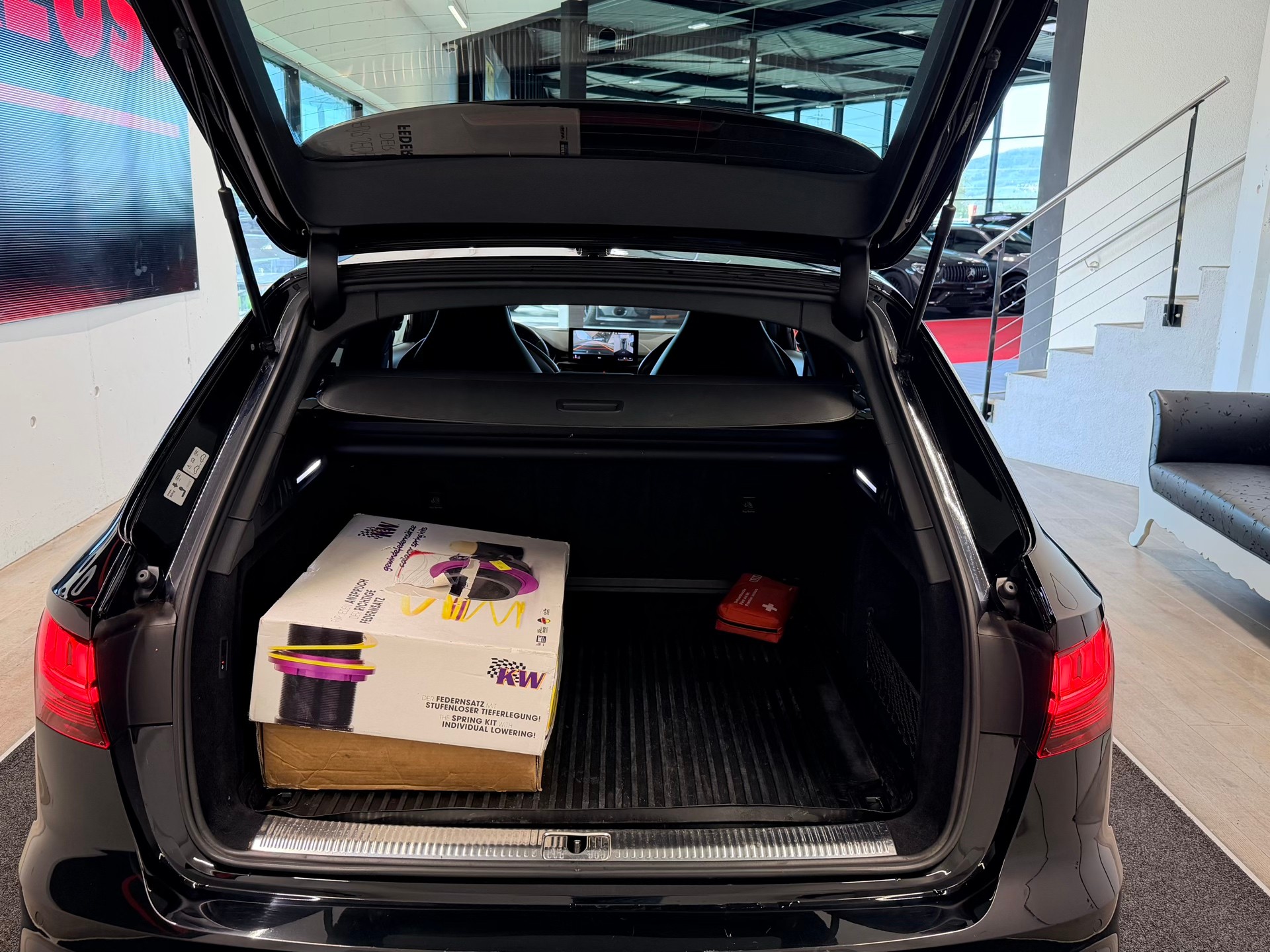 AUDI S4 Avant 3.0 TDI quattro tiptronic-image-9