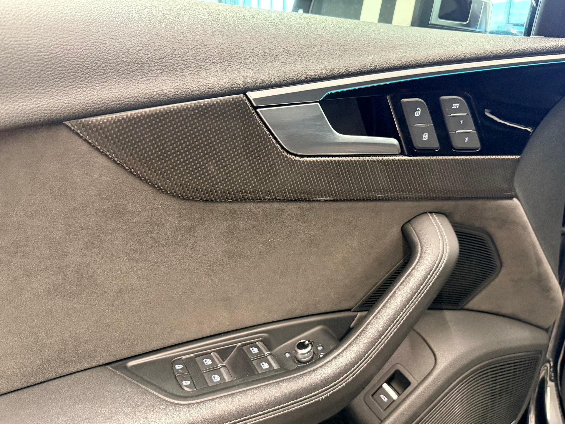 AUDI S4 Avant 3.0 TDI quattro tiptronic-image-13