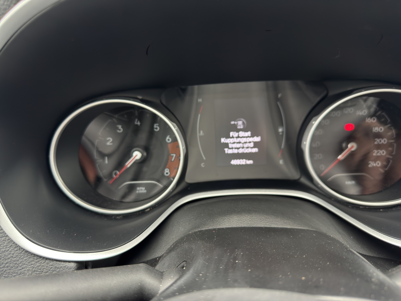JEEP Compass 4x2 1.3 Turbo Night Eagle-image-11