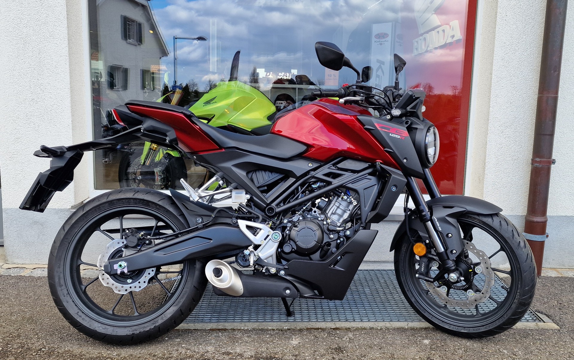 HONDA CB 125 R-showroom-element-3