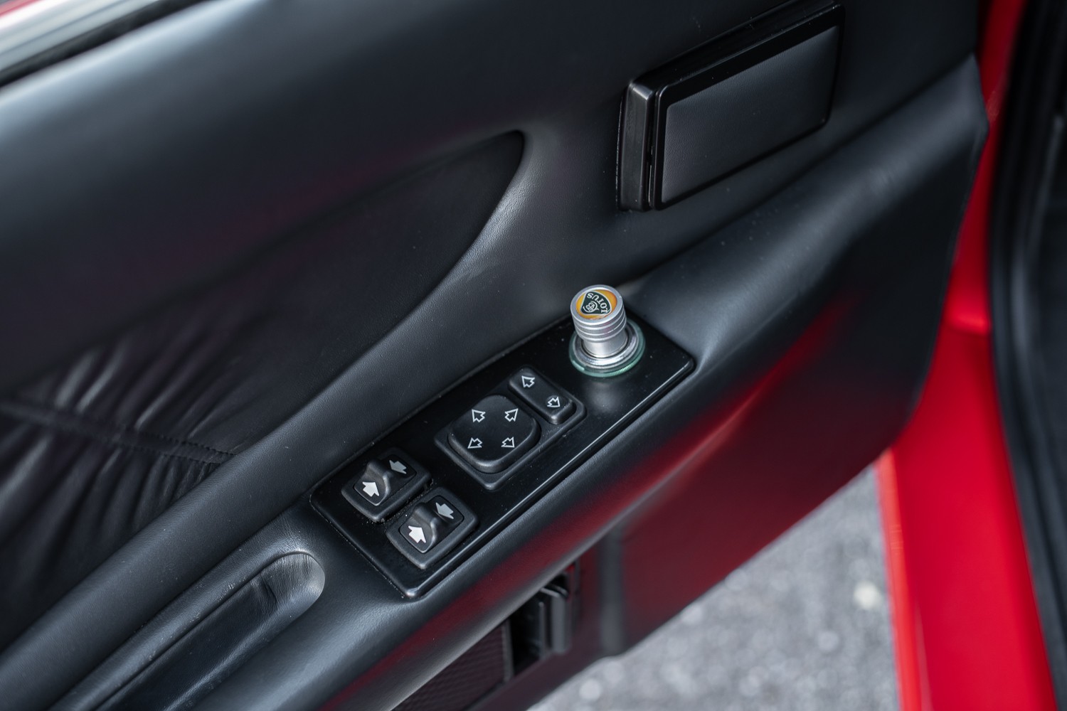 LOTUS Esprit 2.2 Turbo SE Targa-image-9