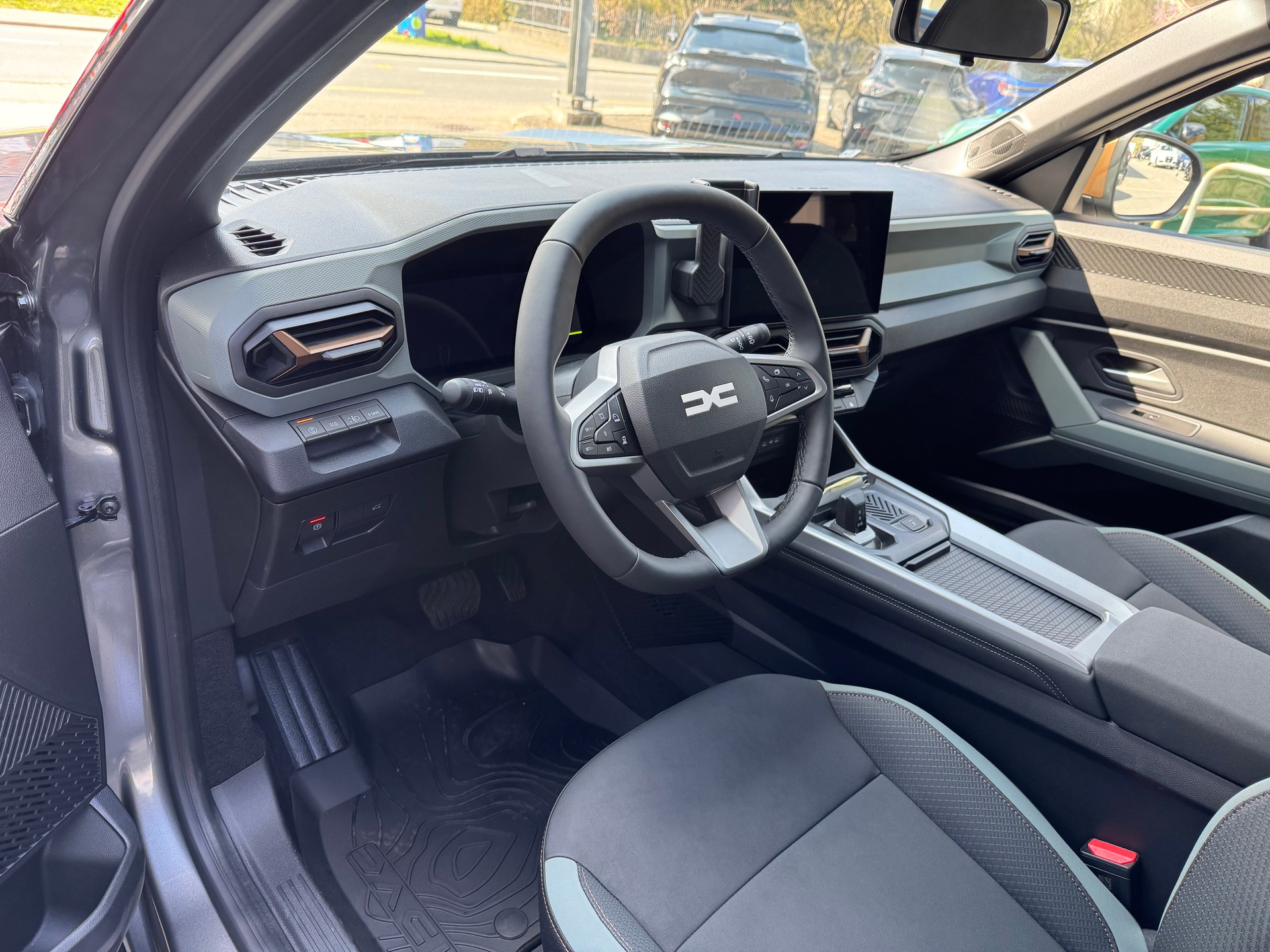 DACIA Bigster HEV 155 Extreme-image-12