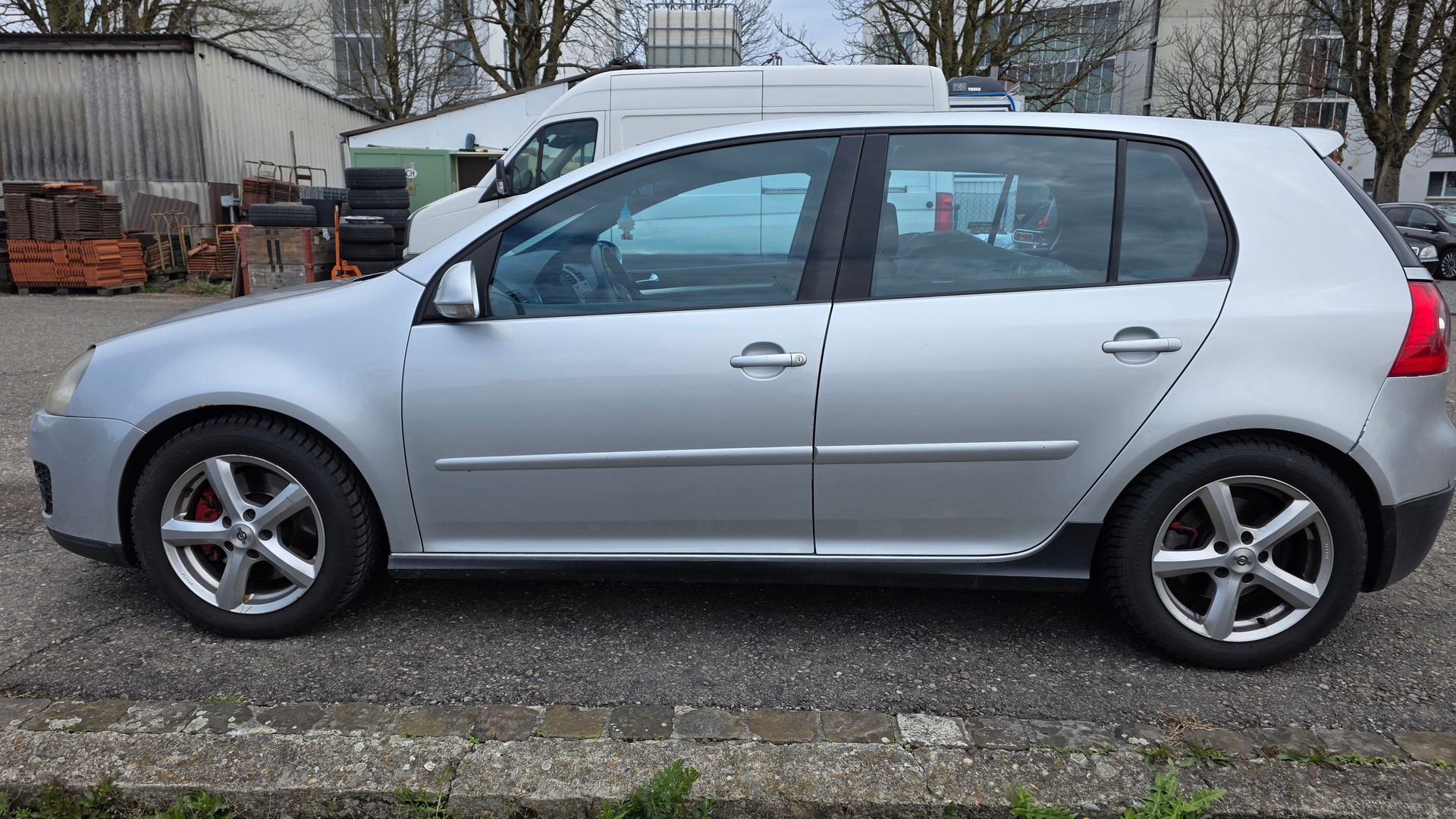 VW Golf 2.0 TFSI GTI-image-7