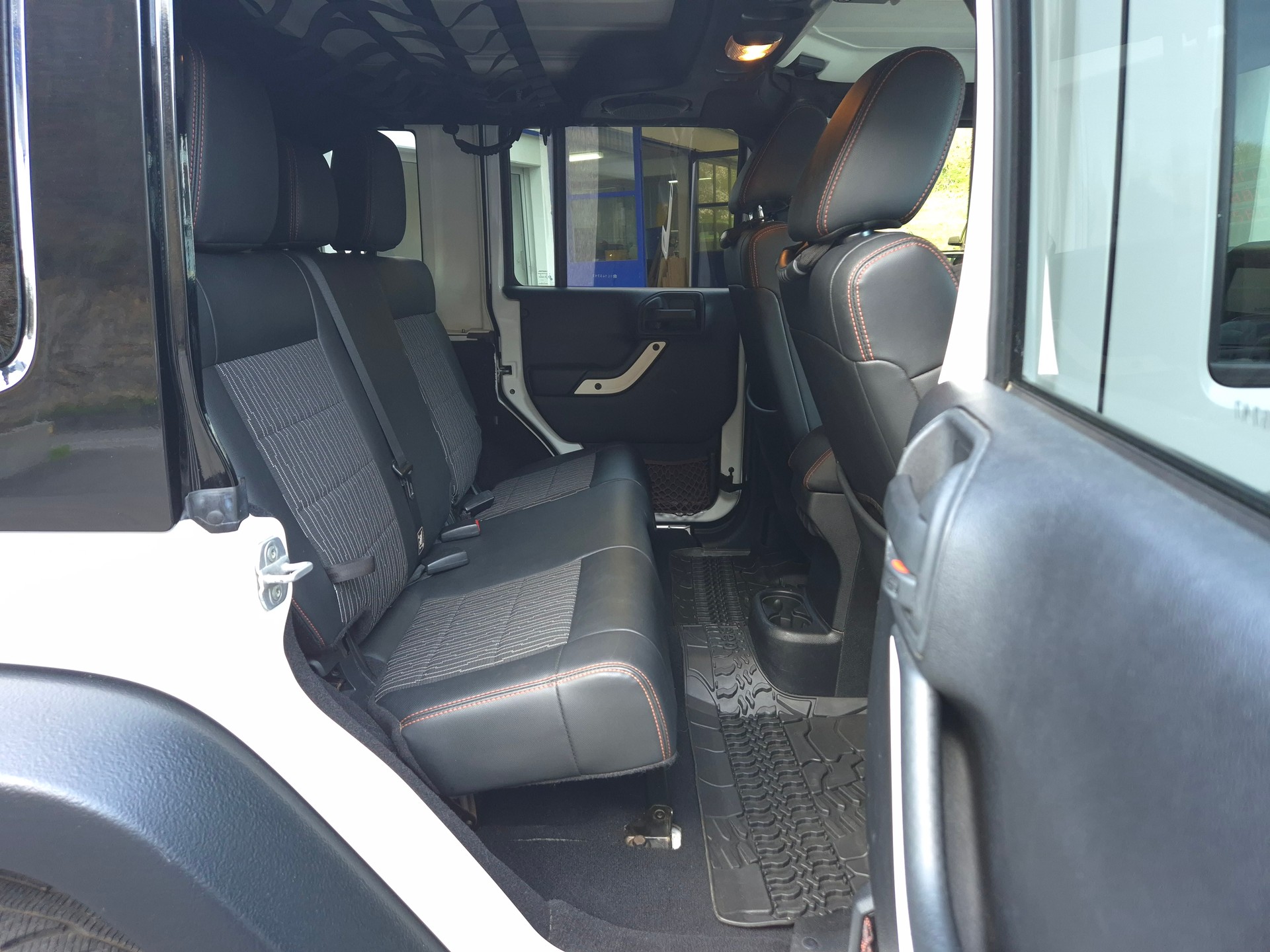 JEEP Wrangler 2.8CRD Unlimited Arctic Automatic-image-25