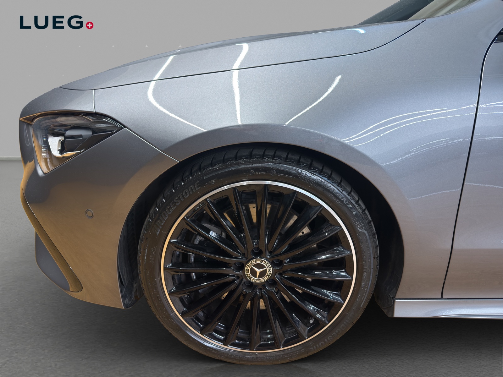 MERCEDES-BENZ CLA 250 4M - AMG / 360 Grad Kamera / Sitzmemory / Soundsystem-image-6
