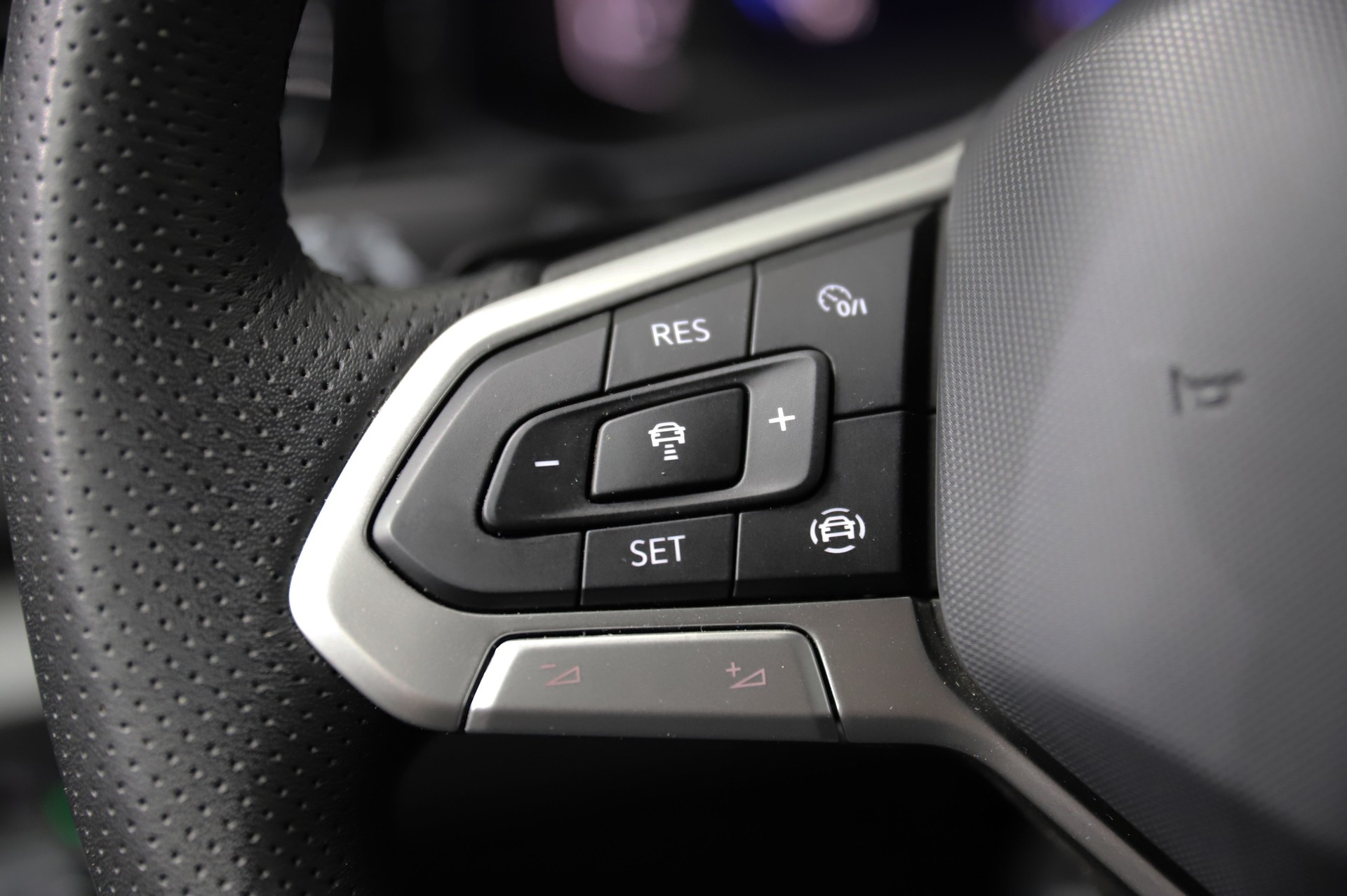 VW T-Roc 1.5 TSI EVO R-Line DSG-image-13