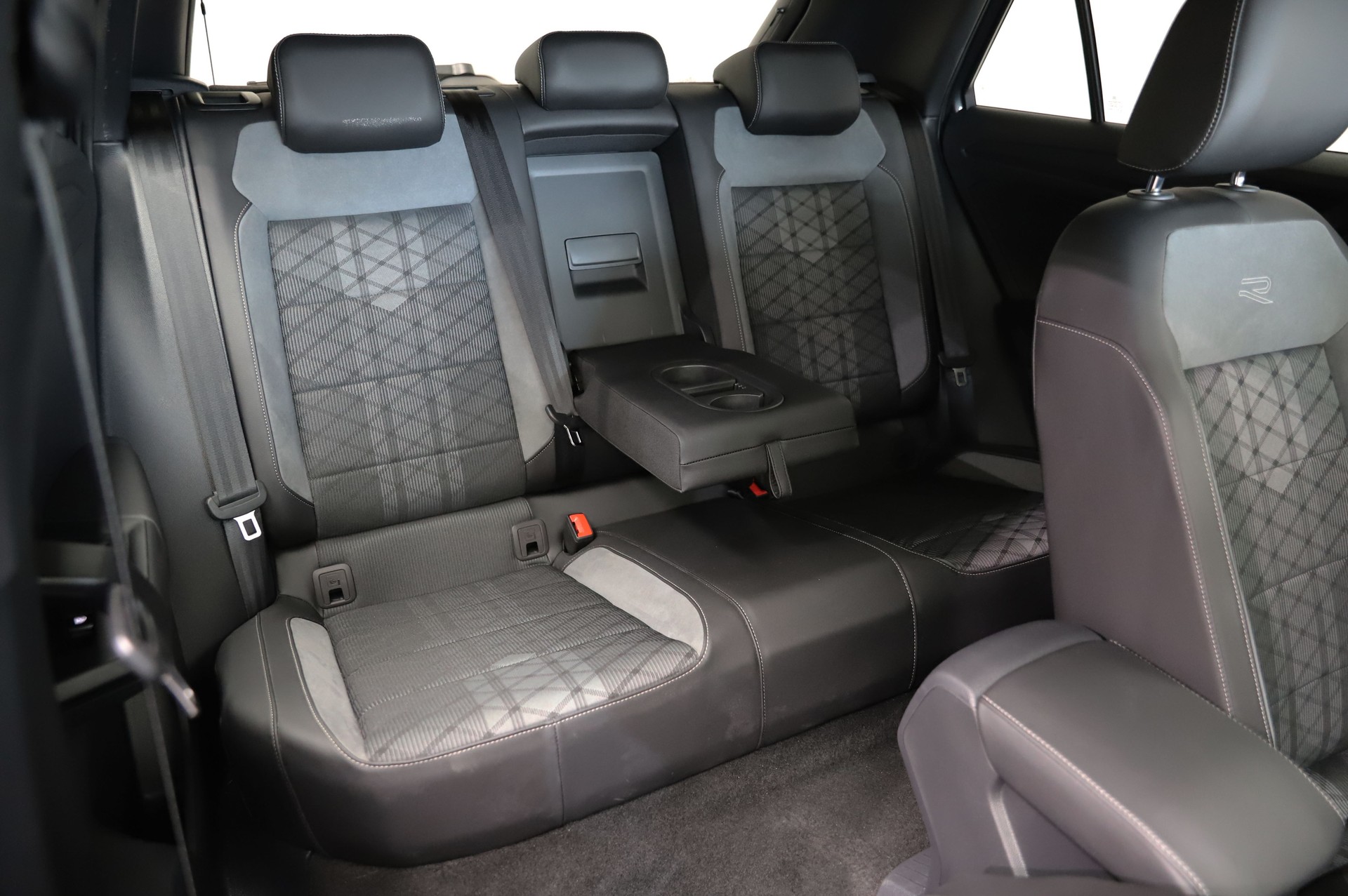VW T-Roc 1.5 TSI EVO R-Line DSG-image-10