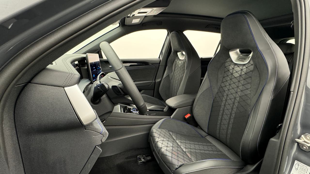 VW Tayron 2.0 TSI R-Line DSG 4Motion-image-4