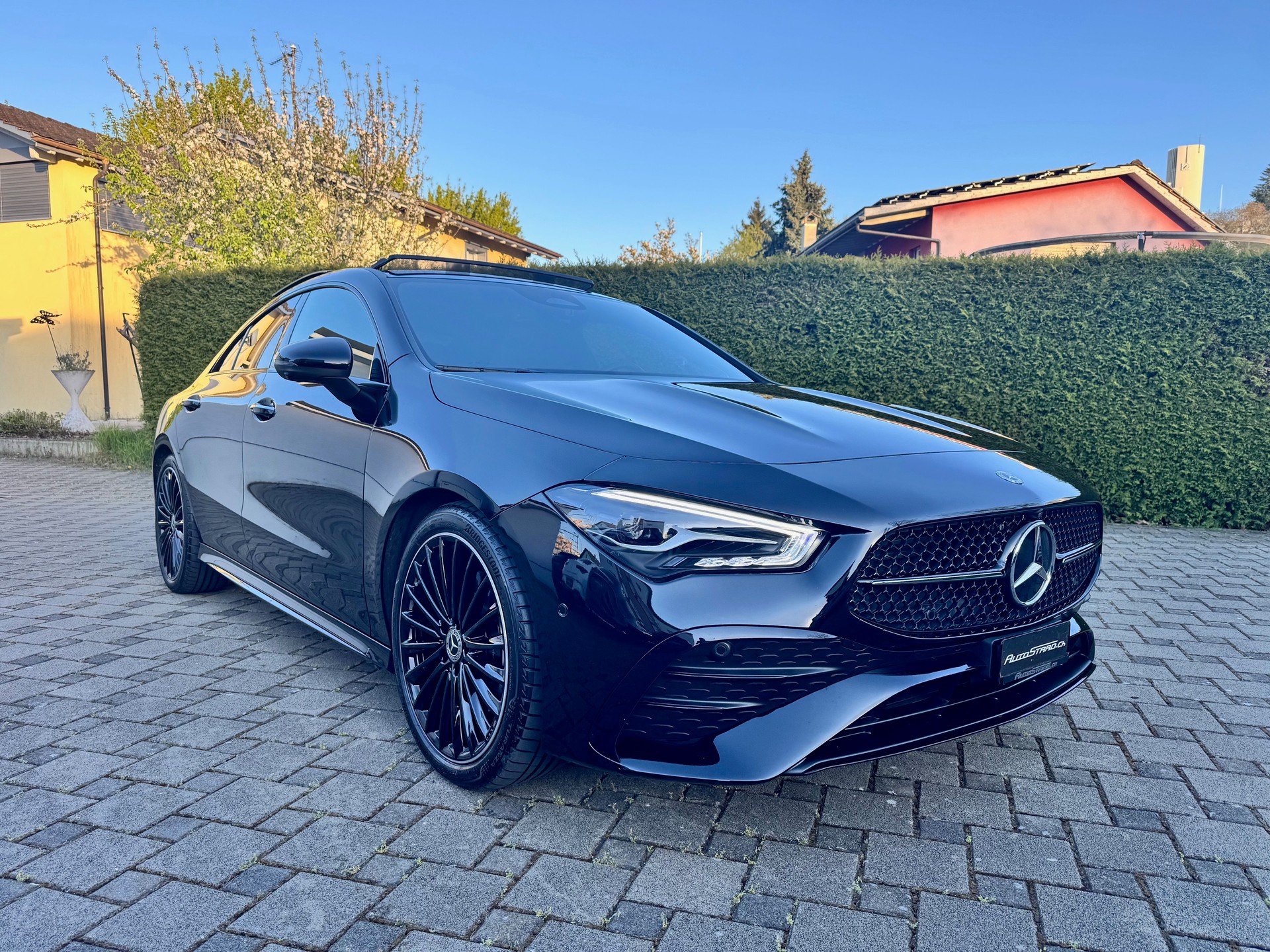 MERCEDES-BENZ CLA 220 AMG Line 4Matic 8G-DCT-image-2