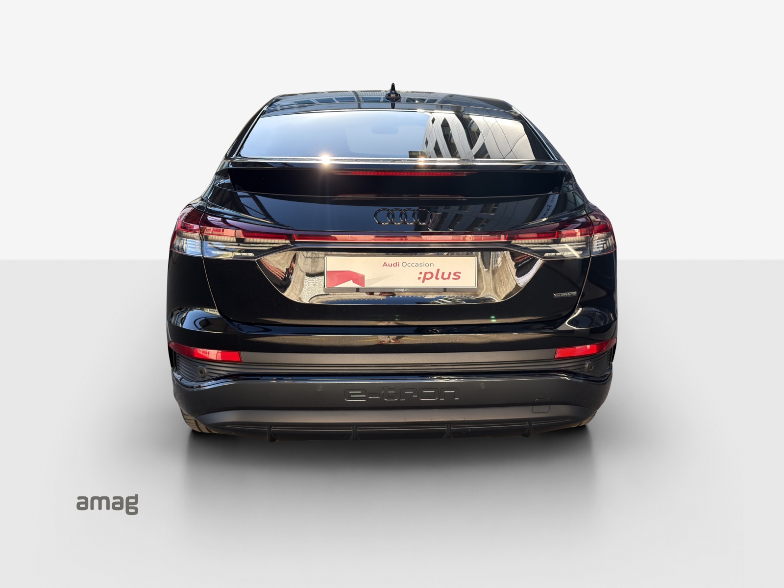AUDI Q4 Sportback e-tron 55 quattro-image-4