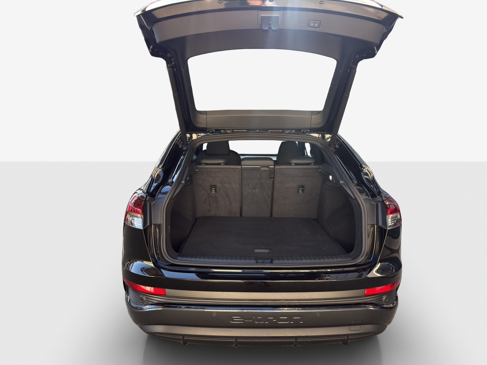 AUDI Q4 Sportback e-tron 55 quattro-image-12
